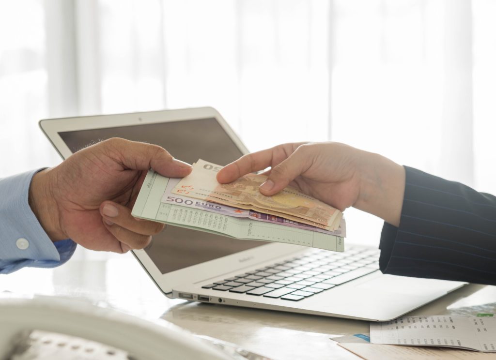 Dirigeants : et si l'expatriation fiscale était une option à étudier avant de vendre son entreprise ?