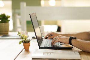 Comment les entreprises modernes propulsent leur visibilité en ligne en 2026